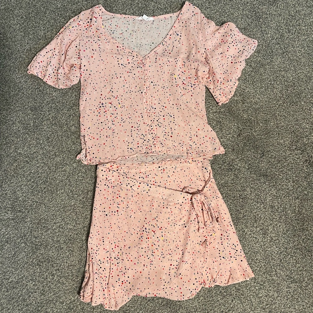 BB Dakota Pink Confetti Dot Ensemble